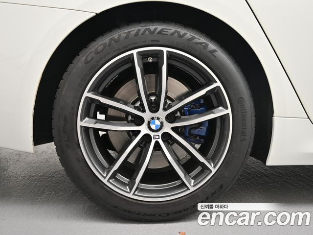 BMW 5-Series 520i M Sport — пробег 88 635 км — фото 5 из 5