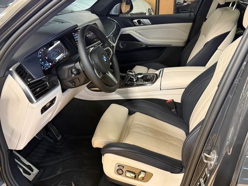BMW X7 xDrive 40i M Sport Online Exclusive Edition 6 Seater — пробег 48 100 км — фото 5 из 5