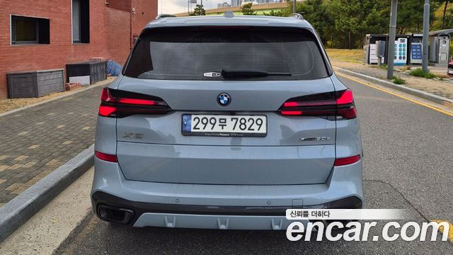 BMW X5 xDrive 50e M Sport — пробег 53 064 км — фото 4 из 5