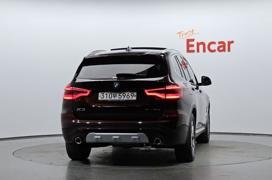 BMW X3 xDrive 20d — пробег 82 357 км — фото 4 из 5