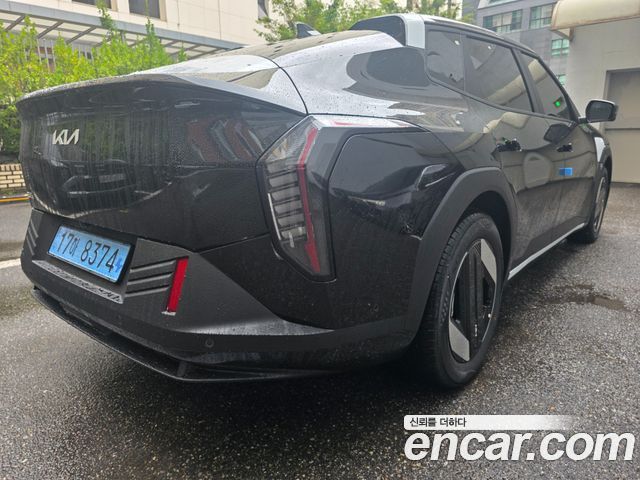Kia EV4 Long Range 2WD Air — пробег 1 300 км — фото 2 из 5