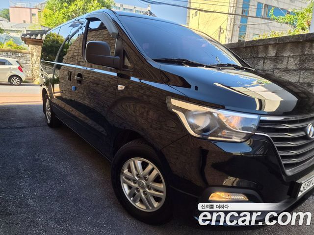 Hyundai Starex Van 5-Seater Smart — пробег 115 400 км — фото 1 из 5