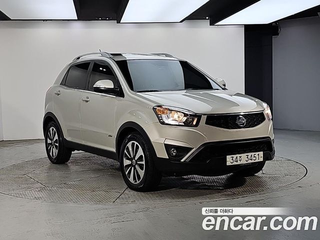 Ssangyong KORANDO 2.0 CVX 4WD High-Deluxe — пробег 159 922 км — фото 2 из 5