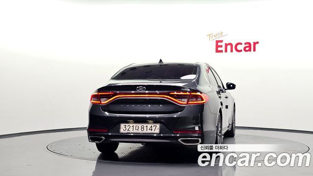 Hyundai Grandeur Exclusive Special — пробег 182 225 км — фото 4 из 5