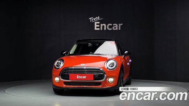 Mini Cooper 5Door Standard 3rd — пробег 82 295 км — фото 3 из 5