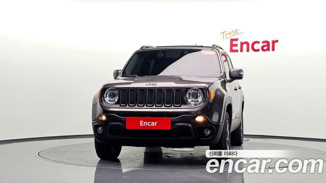 Jeep Renegade 2.0 Diesel Tailhawk AWD — пробег 98 570 км — фото 3 из 5