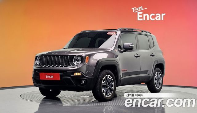 Jeep Renegade 2.0 Diesel Tailhawk AWD — пробег 98 570 км — фото 1 из 5