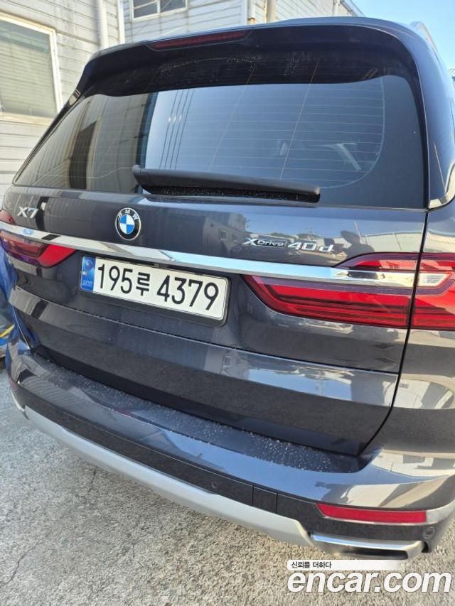 BMW X7 xDrive 40d Design Pure Excellence 7-Seater — пробег 104 990 км — фото 1 из 3