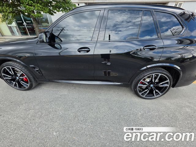 BMW X5 M60i — пробег 8 000 км — фото 5 из 5
