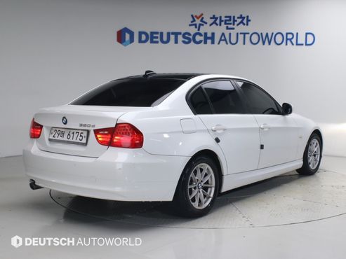 BMW 3-Series 320d Sedan Navi Package — пробег 129 500 км — фото 2 из 5