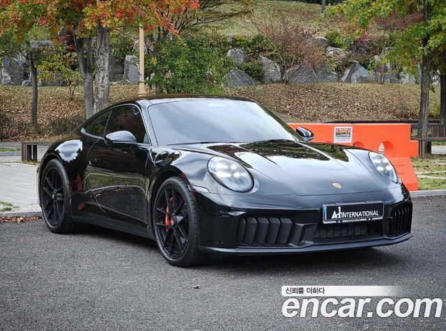 Porsche 911 Carrera 4 GTS — пробег 3 600 км — фото 3 из 5