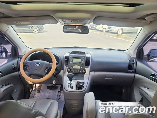 Kia Carnival New Carnival GLX High-Deluxe — пробег 122 392 км — фото 2 из 5