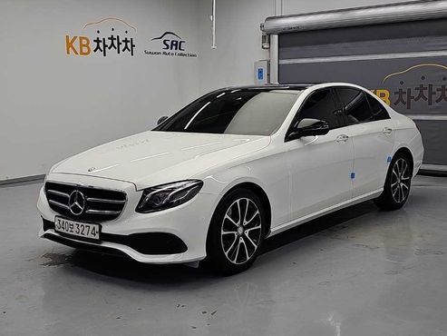 Mercedes-Benz E-Class E300 Avantgarde — пробег 141 201 км — фото 1 из 5