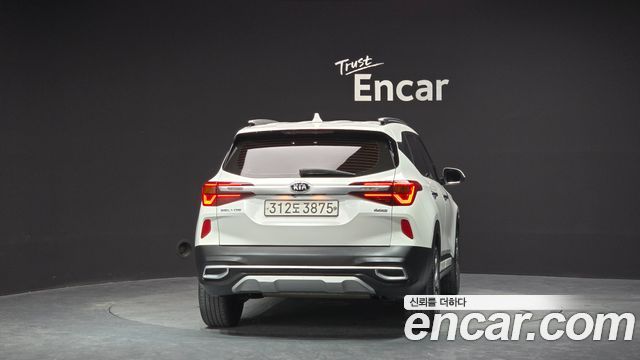Kia Seltos из Кореи Encar