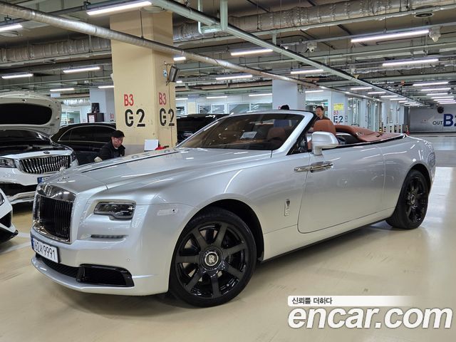 Rolls-Royce Dawn 6.6 V12 — пробег 10 800 км — фото 1 из 5
