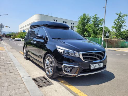 Kia Carnival 9-seater Hi-Limousine Prestige — пробег 183 656 км — фото 3 из 5