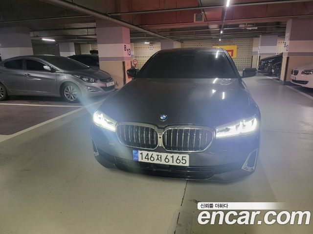 BMW 5-Series 530i Luxury — пробег 13 780 км — фото 1 из 5