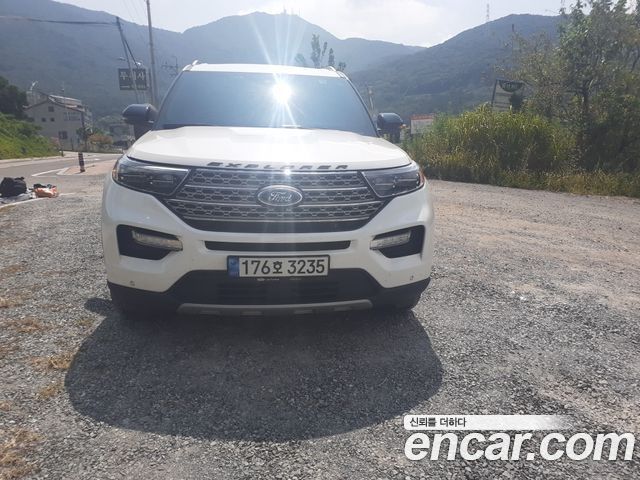 Ford Explorer 2.3 LimIted 4WD — пробег 50 000 км — фото 1 из 5