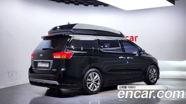 Kia Carnival из Кореи Encar