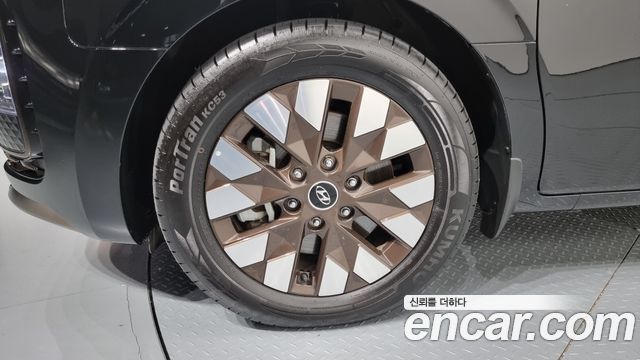 Hyundai Staria из Кореи Encar
