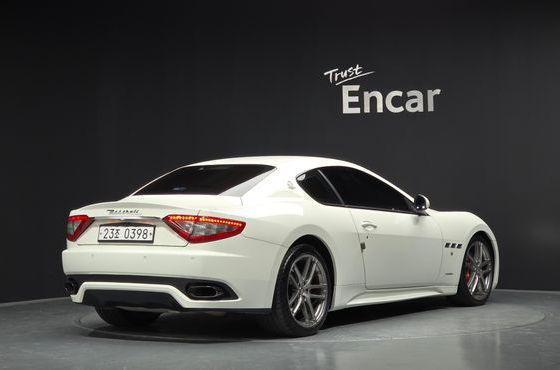 Maserati GranTurismo 4.7 Sport 1st — пробег 71 033 км — фото 2 из 5