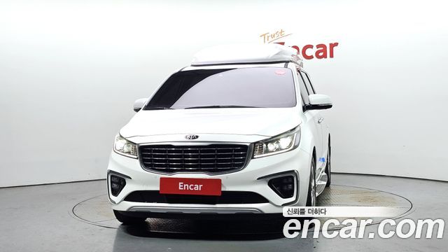 Kia Carnival Gasoline 9-Seater Noblesse Special — пробег 143 112 км — фото 3 из 5