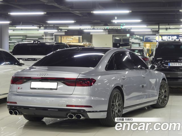 Audi S8 из Кореи Encar