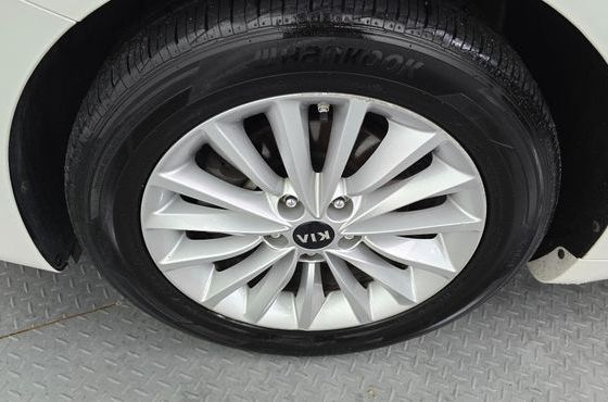 Kia K7 3.0 LPI Luxury (Rental Car) — пробег 147 051 км — фото 5 из 5