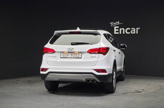 Hyundai Santafe Diesel 2.0 2WD Exclusive — пробег 92 095 км — фото 4 из 5