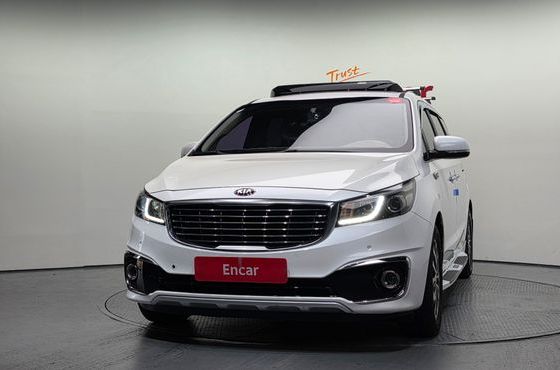 Kia Carnival 9-seater Luxury — пробег 191 534 км — фото 3 из 5