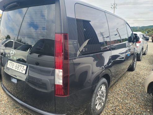 Hyundai Staria Tourer 11-Seater Modern — пробег 25 827 км — фото 2 из 5