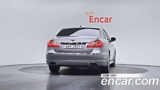 Hyundai Genesis из Кореи Encar