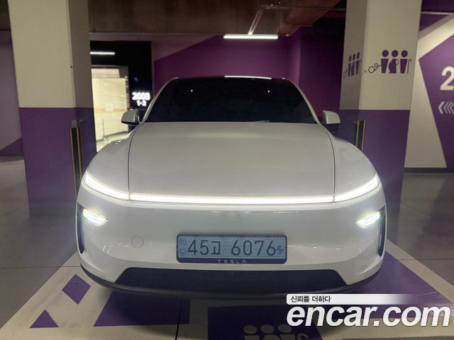 Tesla Model Y RWD — пробег 1 652 км — фото 1 из 5