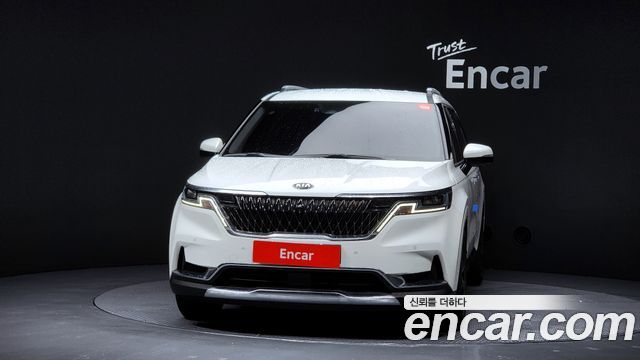Kia Carnival 9-Seater Signature — пробег 93 600 км — фото 3 из 5