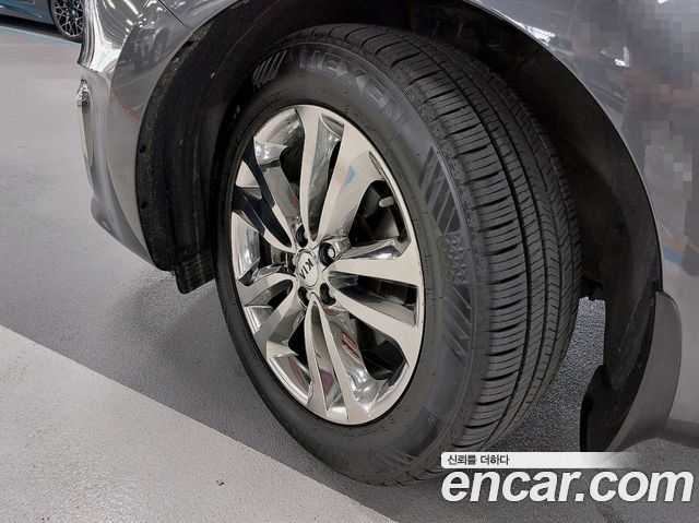 Kia Carnival 9-seater Prestige — пробег 125 060 км — фото 5 из 5