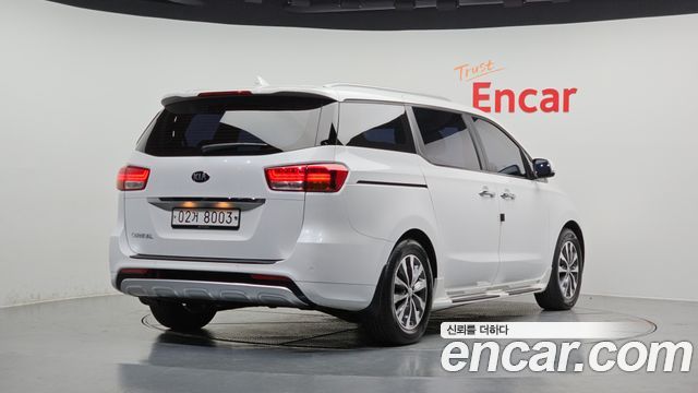 Kia Carnival из Кореи Encar