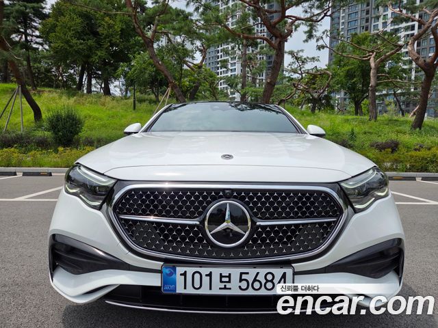 Mercedes-Benz E-Class E300 4MATIC AMG Line — пробег 14 455 км — фото 1 из 5
