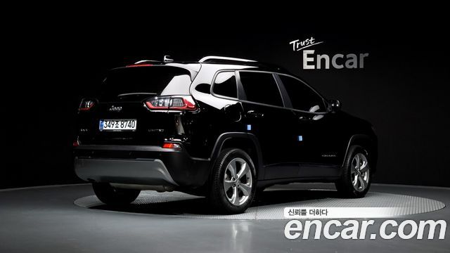 Jeep Cherokee 2.4 Limited AWD — пробег 66 088 км — фото 2 из 5