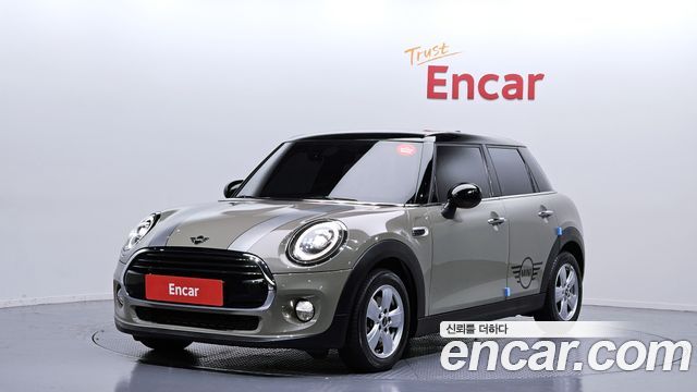 Mini Cooper 5Door Standard 3rd — пробег 55 386 км — фото 1 из 5