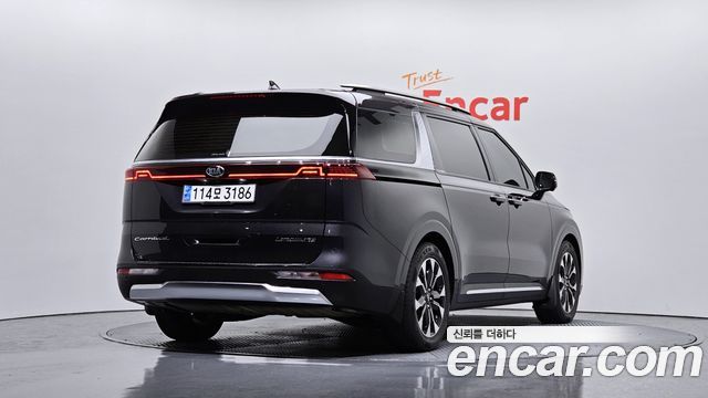 Kia Carnival из Кореи Encar