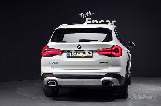 BMW X3 xDrive 20i — пробег 46 687 км — фото 4 из 5
