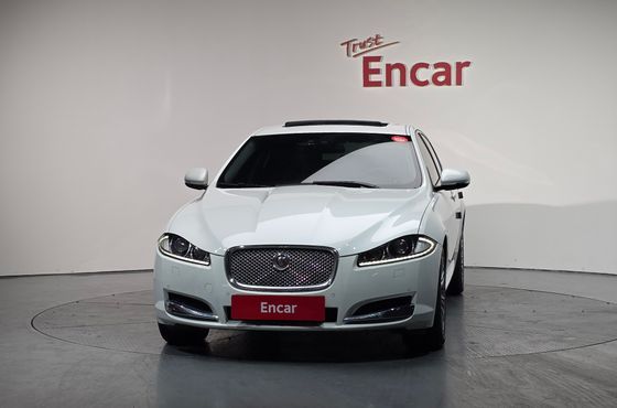 Jaguar XF 3.0D Luxury X250 — пробег 115 497 км — фото 3 из 5