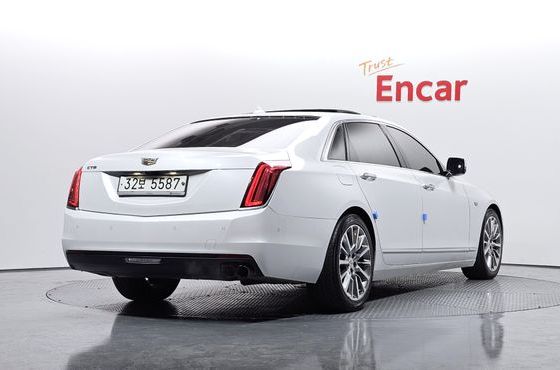 Cadillac CT6 2.0 Turbo — пробег 173 168 км — фото 2 из 5