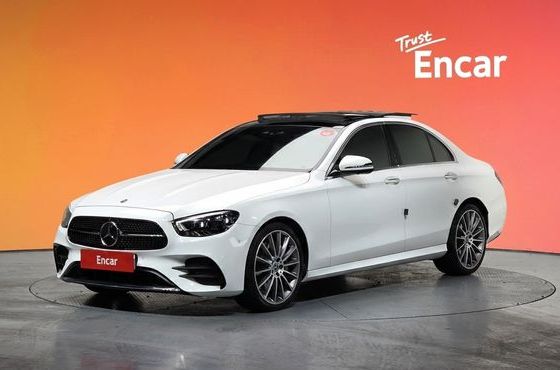 Mercedes-Benz E-Class E350 4MATIC AMG Line — пробег 48 166 км — фото 1 из 5