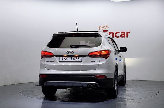 Hyundai Santafe Diesel(e-VGT) 2.0 2WD Premium — пробег 84 099 км — фото 4 из 5