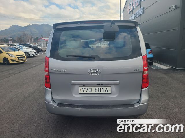 Hyundai Starex 12-Seater Wagon CVX Premium — пробег 220 880 км — фото 4 из 5