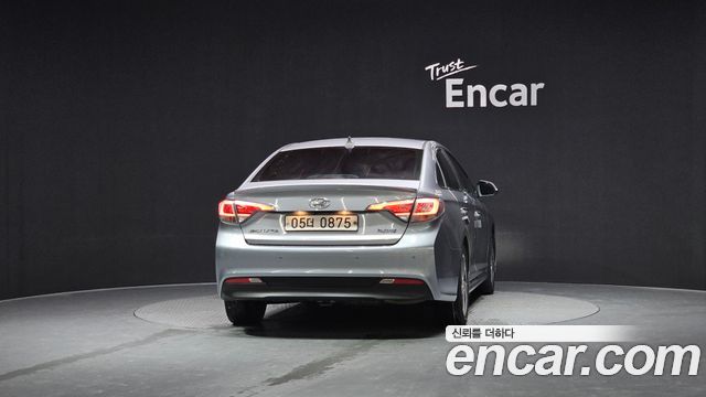 Hyundai Sonata 2.0 HEV Premium — пробег 124 375 км — фото 4 из 5