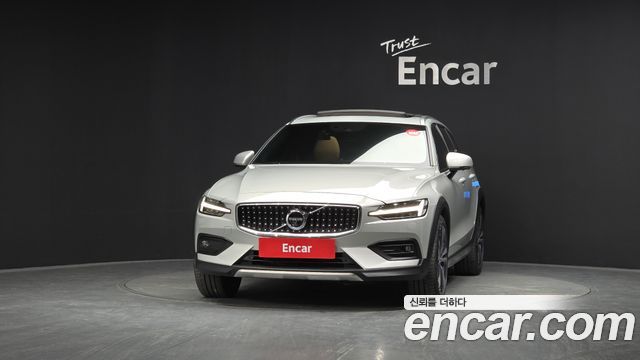 Volvo V60 из Кореи Encar