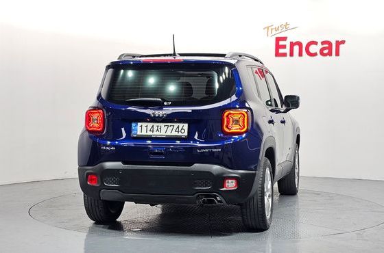 Jeep Renegade 2.4 Limited AWD — пробег 41 467 км — фото 4 из 5