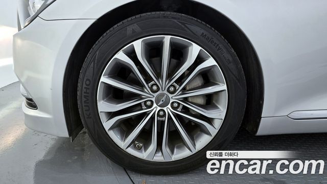 Hyundai Genesis из Кореи Encar